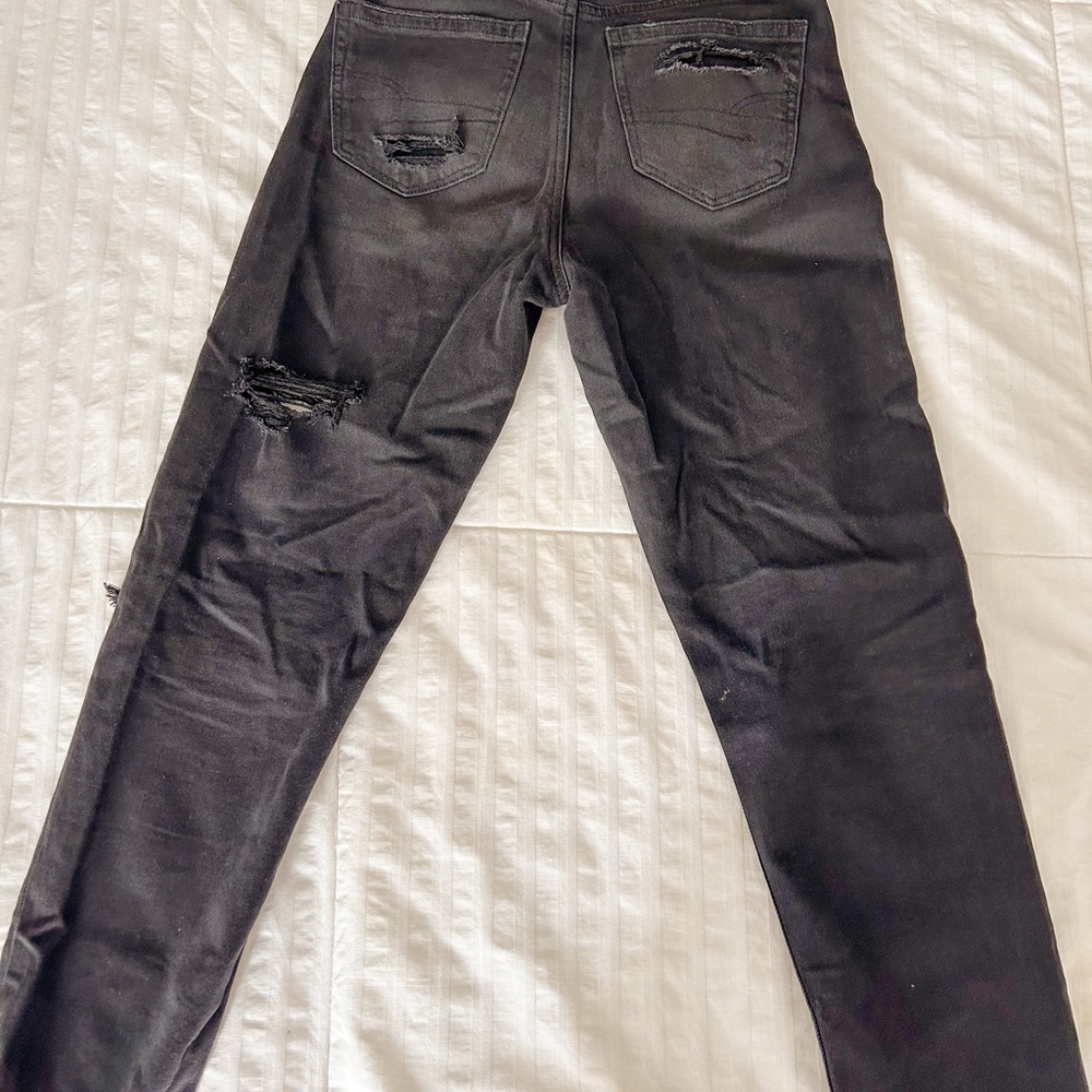BLACK RIPPED MOM JEANS - Picture 2 of 4